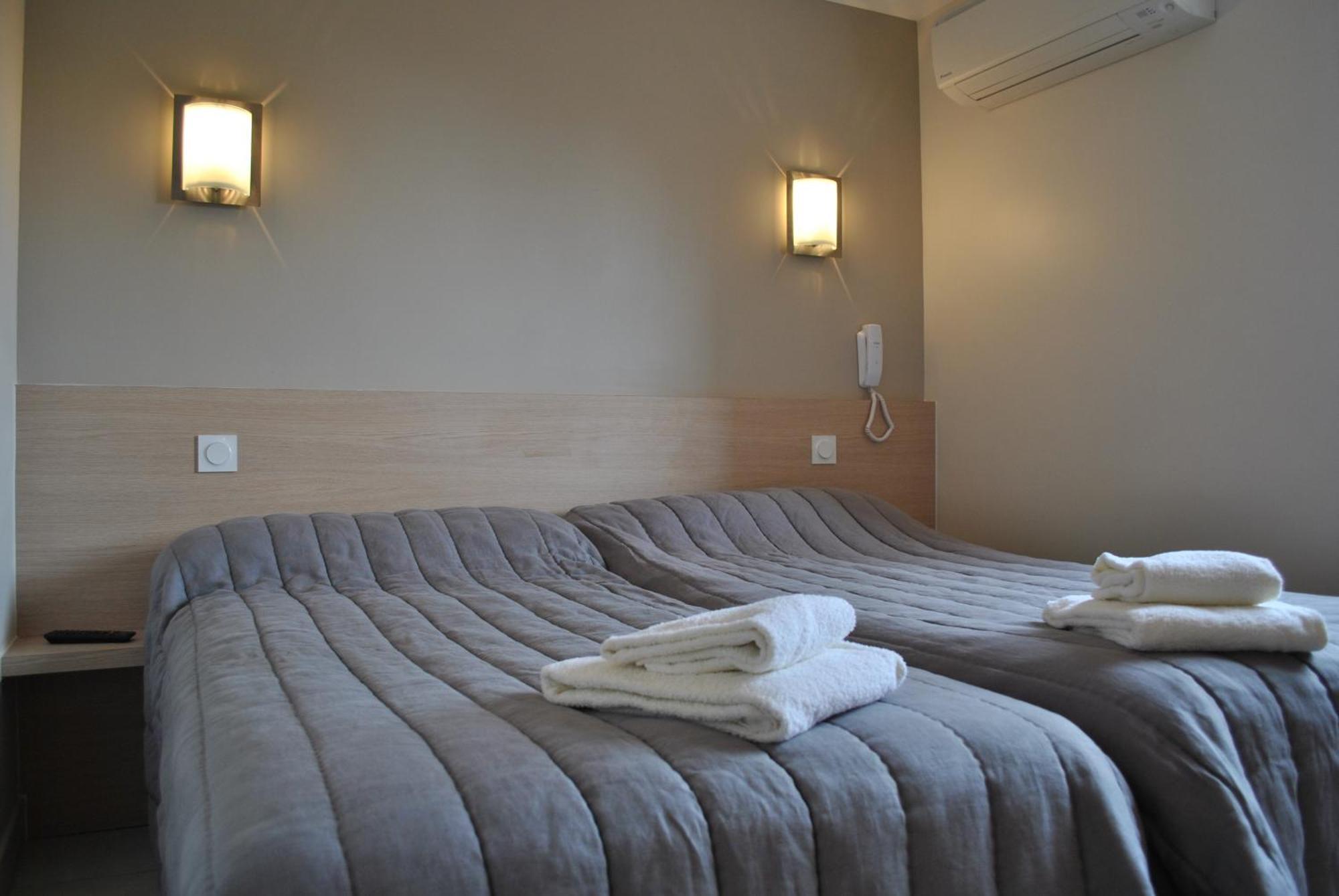 Logis Hotel Restaurant Le Flamant Rose Camargue Albaron Екстер'єр фото