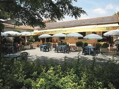 Logis Hotel Restaurant Le Flamant Rose Camargue Albaron Екстер'єр фото