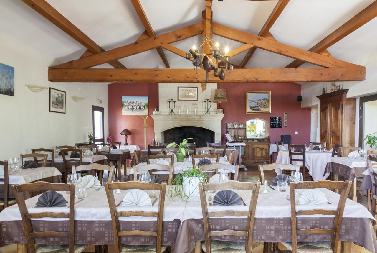 Logis Hotel Restaurant Le Flamant Rose Camargue Albaron Екстер'єр фото