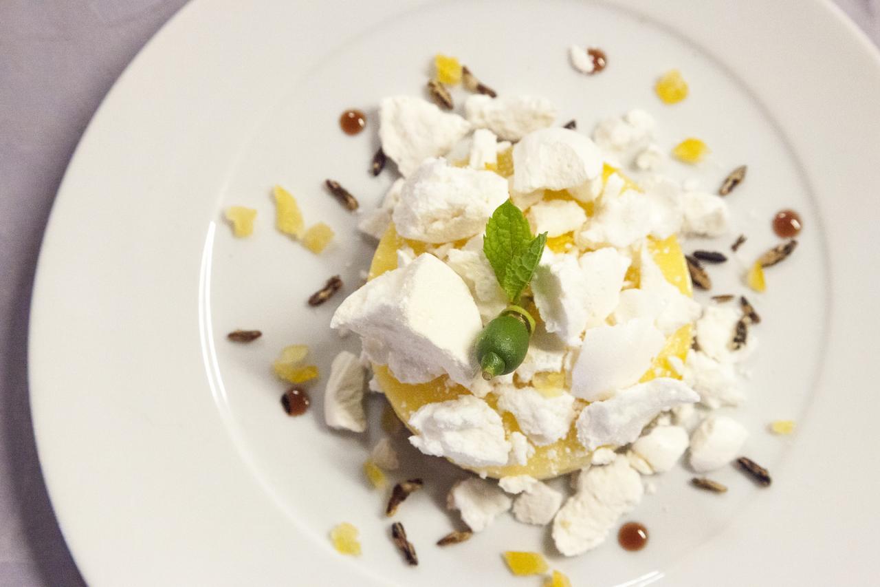 Logis Hotel Restaurant Le Flamant Rose Camargue Albaron Екстер'єр фото